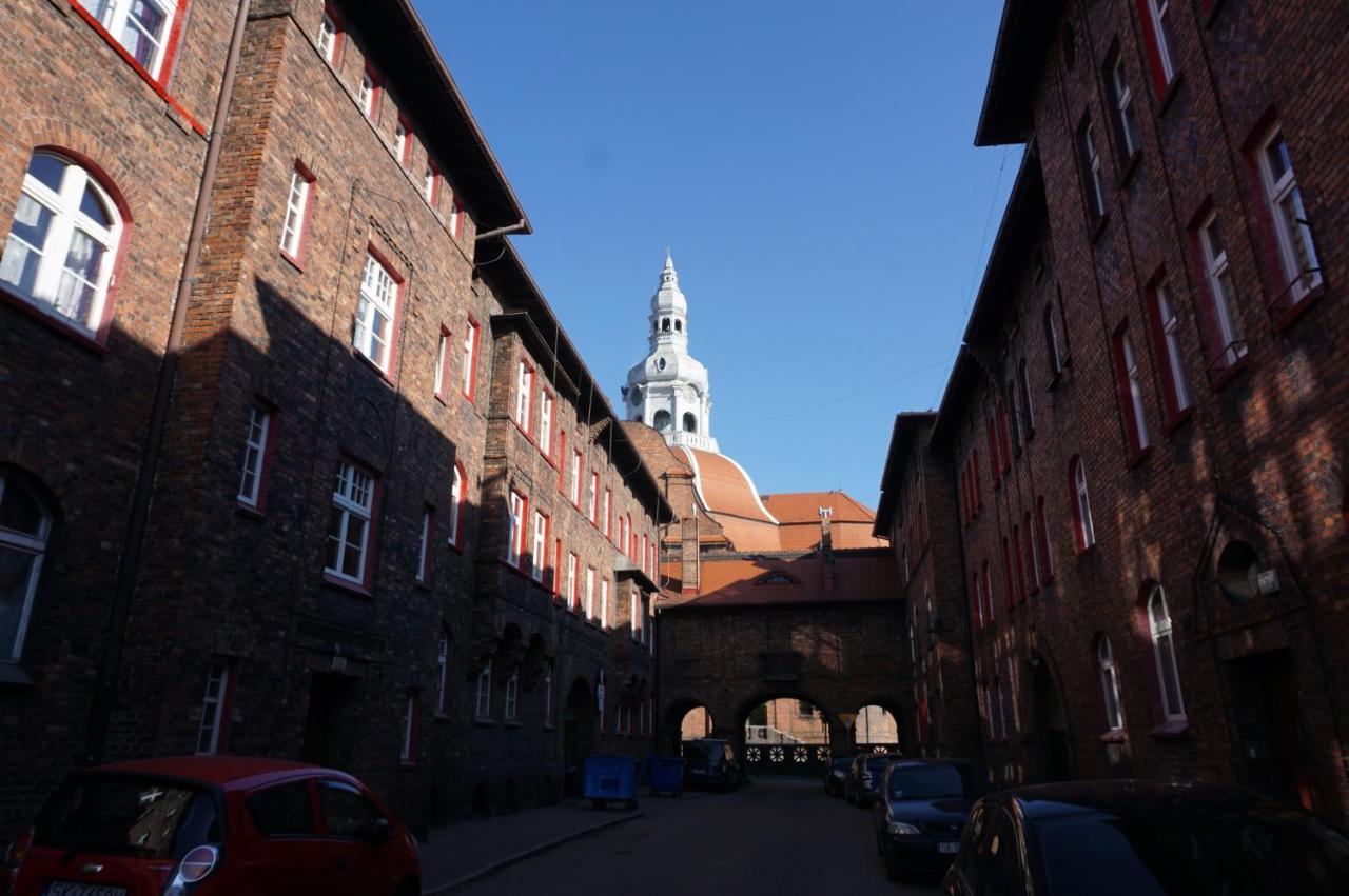 Kolorowy Apartament A9 Katowice Nikiszowiec Kültér fotó